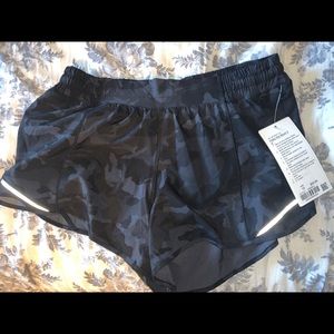 Hotty Hot Short lll 4” Tall Camo